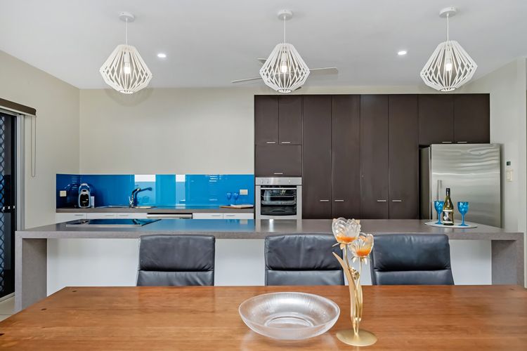 Dining area image 2