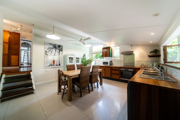 Dining area image 2