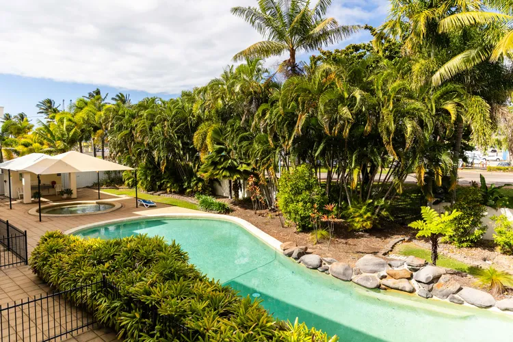 Bayside Harbour Retreat