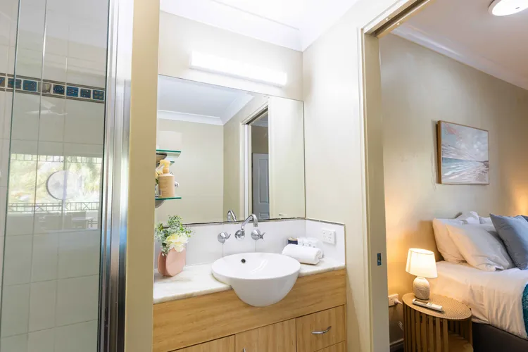 Bayside Harbour Retreat