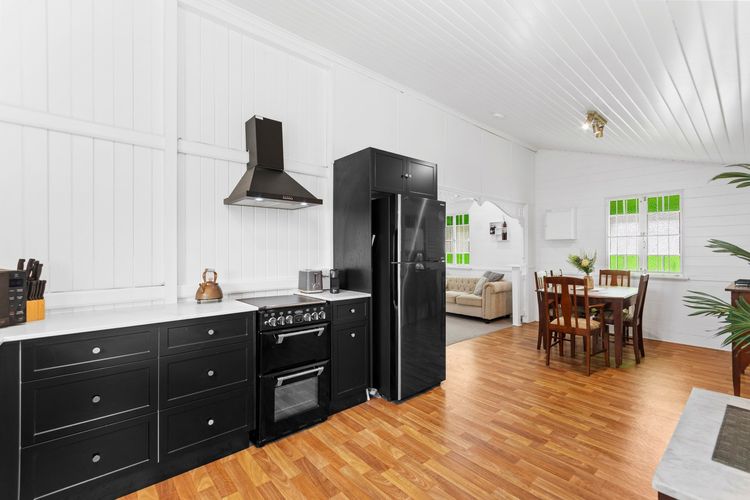 A Charming Period Stay, Lovingly Restored