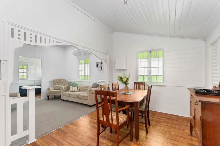 A Charming Period Stay, Lovingly Restored