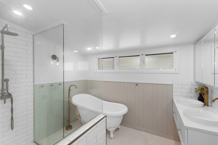 A Charming Period Stay, Lovingly Restored