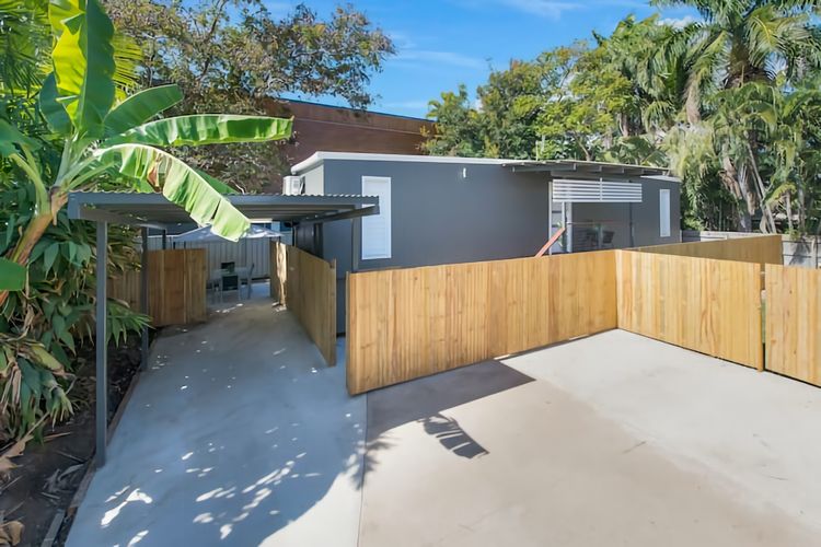 Charming 2BR Near City Sea Vacation Home in Railway Estate