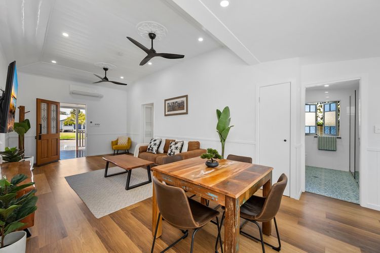 Dining area image 1