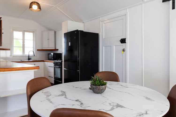 Dining area image 2