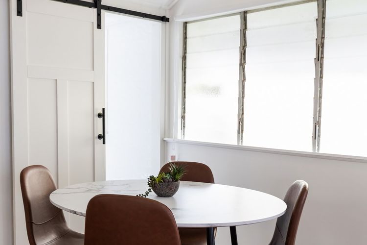 Dining area image 1