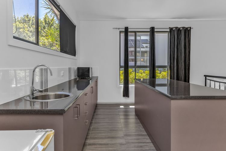 Lennox Coastal Retreat – resort-style home w. pool