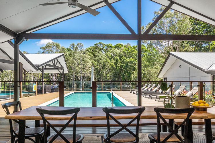 Lennox Coastal Retreat – resort-style home w. pool