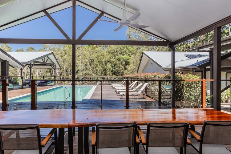 Lennox Coastal Retreat – resort-style home w. pool