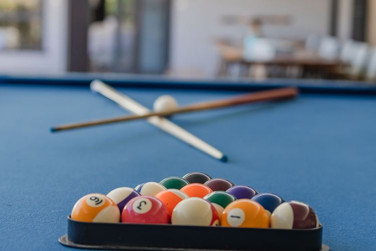 Lennox Coastal Retreat – resort-style home w. pool