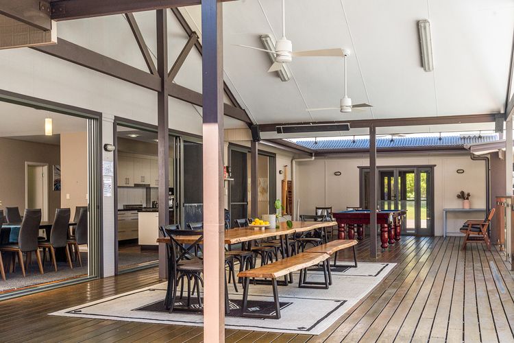 Lennox Coastal Retreat – resort-style home w. pool