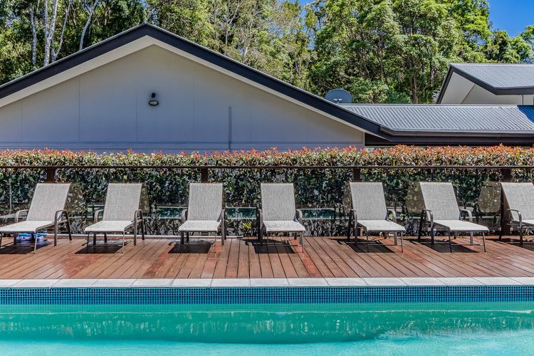 Lennox Coastal Retreat – resort-style home w. pool