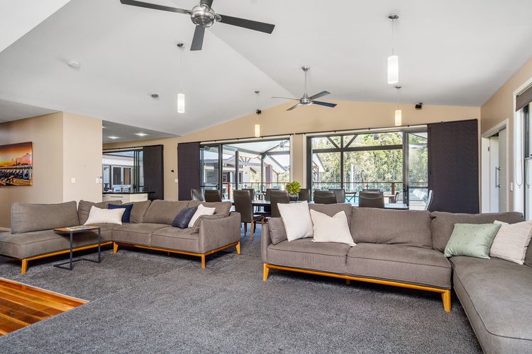 Lennox Coastal Retreat – resort-style home w. pool