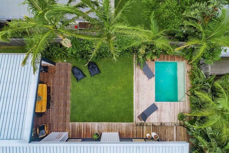 Melaleuca – luxury 4BR retreat with pool