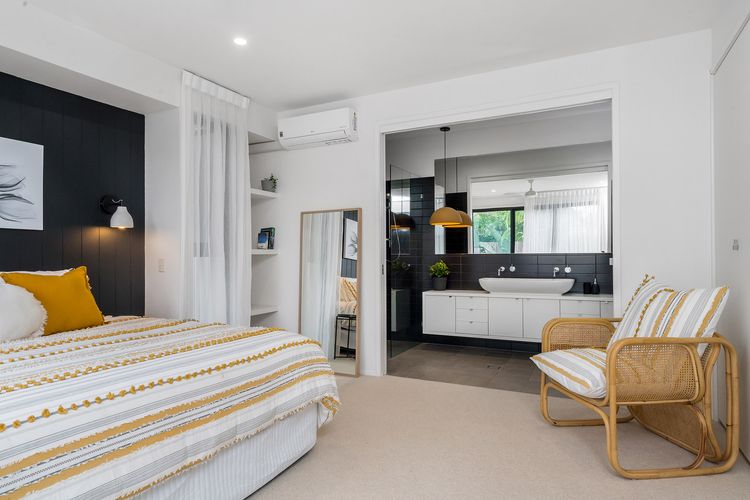 Melaleuca – luxury 4BR retreat with pool