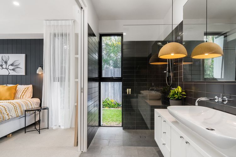 Melaleuca – luxury 4BR retreat with pool