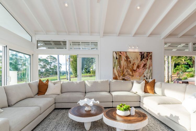 Miren Estate – lavish hinterland estate with pool