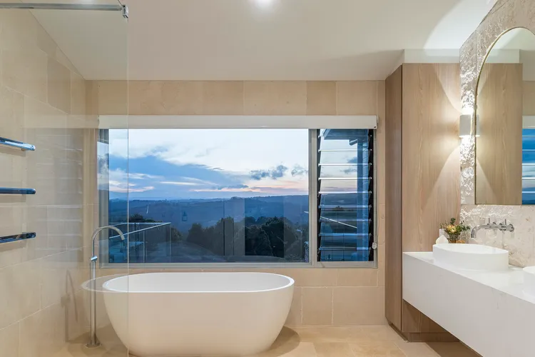 Miren Estate – lavish hinterland estate with pool