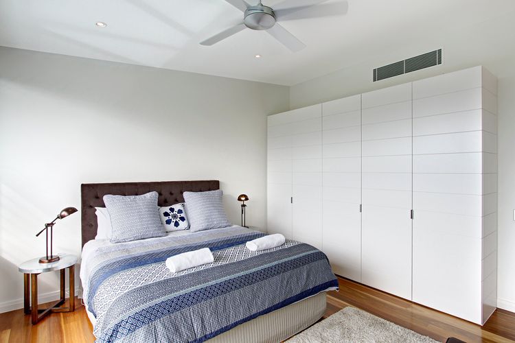 Ocean View at Kiah – near Belongil Beach with pool