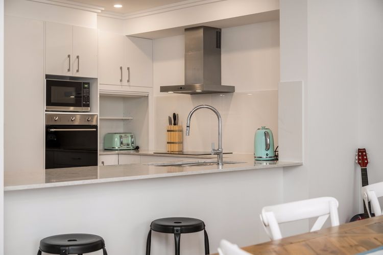 Ocean Walk – villa with pool near Main Beach