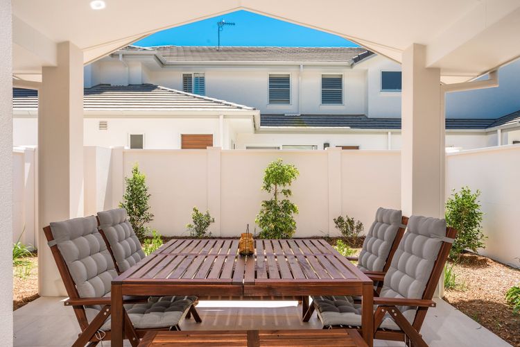 Ocean Walk – villa with pool near Main Beach