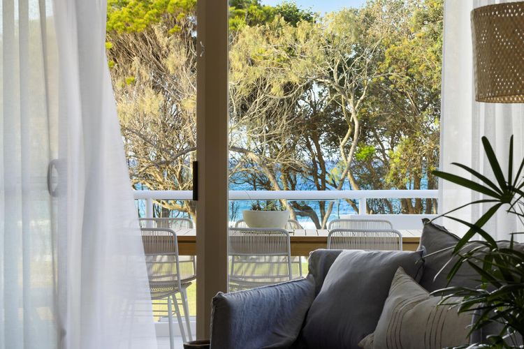 Oceanfront Byron Palms – 2 BR Main Beach apartment