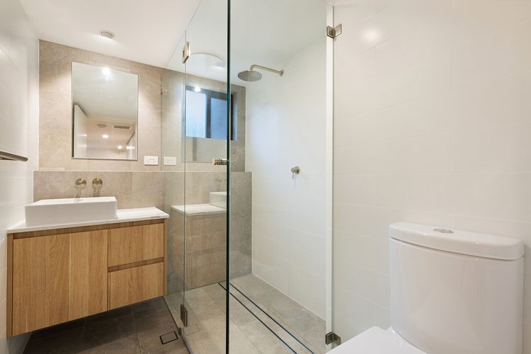 Pacific Blue – beachfront 2 BR apartment with pool