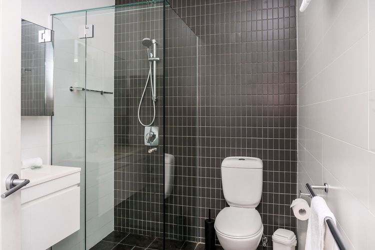 Quiksilver Apartments The Pass – steps from beach