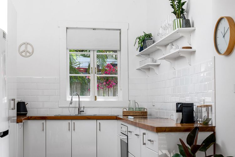 San Juan Surfers Cottage – prime Byron location