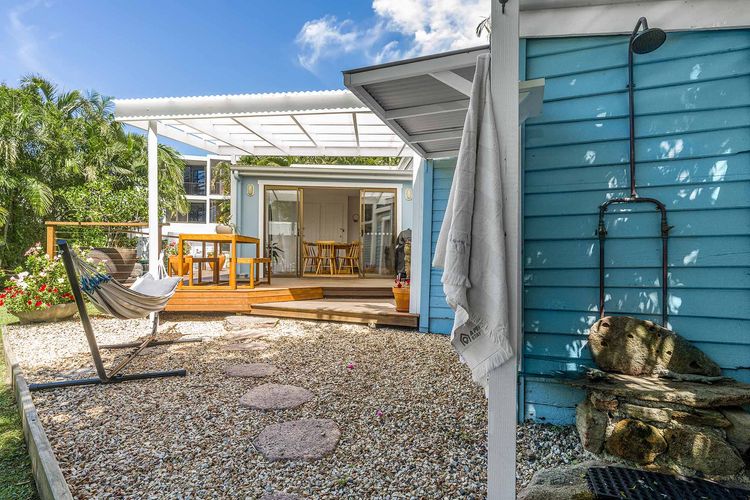 San Juan Surfers Cottage – prime Byron location