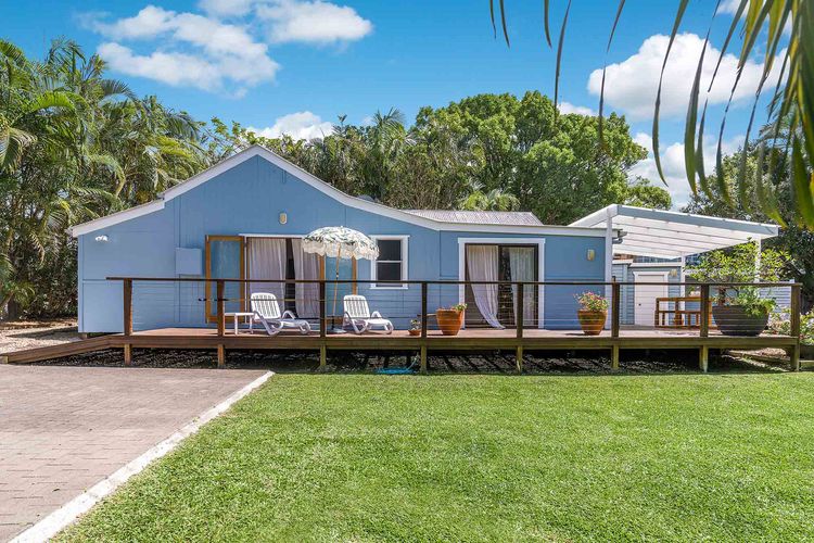 San Juan Surfers Cottage – prime Byron location