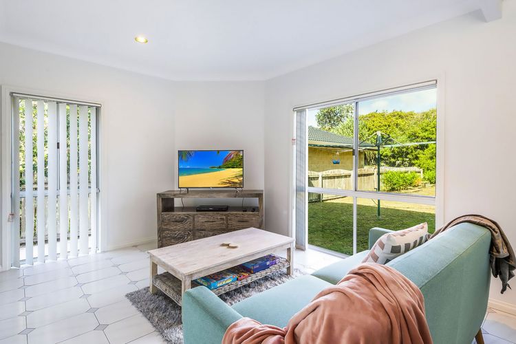 Serendipity – 4 BR beachfront Lennox Head home