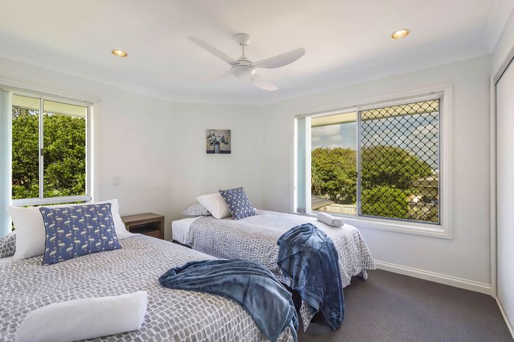 Serendipity – 4 BR beachfront Lennox Head home