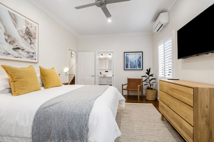 Solstice – Federation home with pool