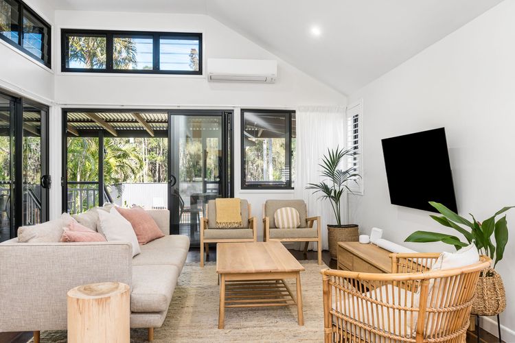 Solstice – Federation home with pool