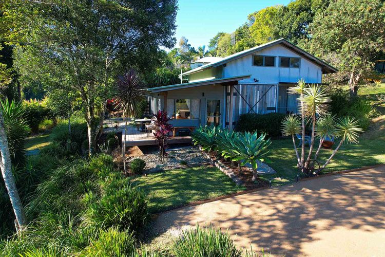 The Barn Door – luxury hinterland couples escape