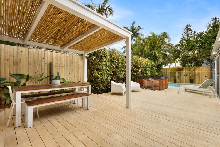 Aaloka Bay – heritage charm w. pool & spa