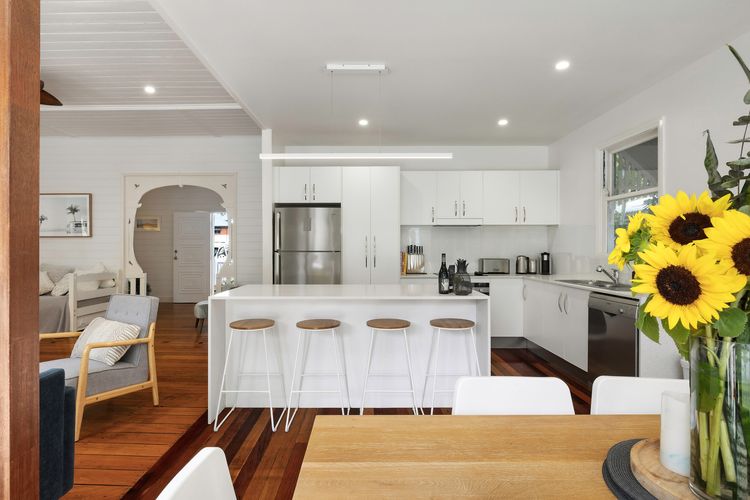 Aaloka Bay – heritage charm w. pool & spa