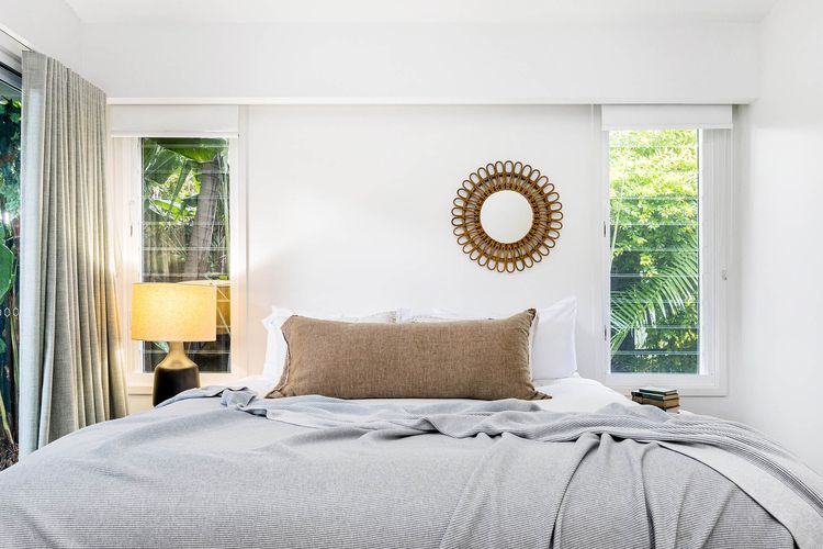 The Chalet – designer 3 BR retreat with pool