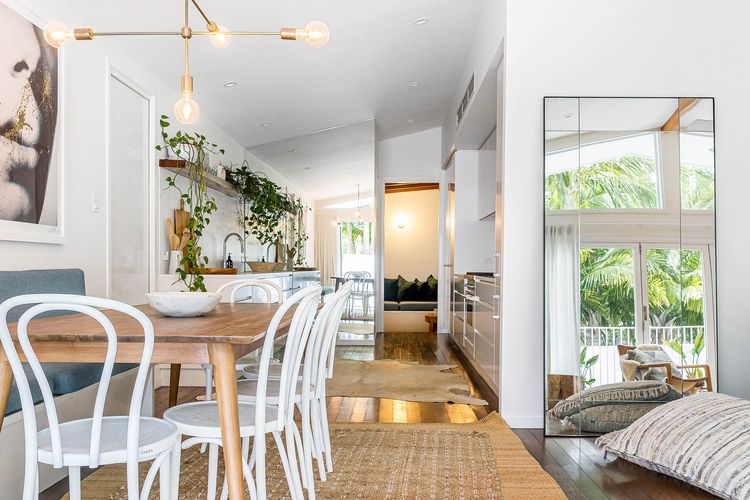 The Chalet – designer 3 BR retreat with pool