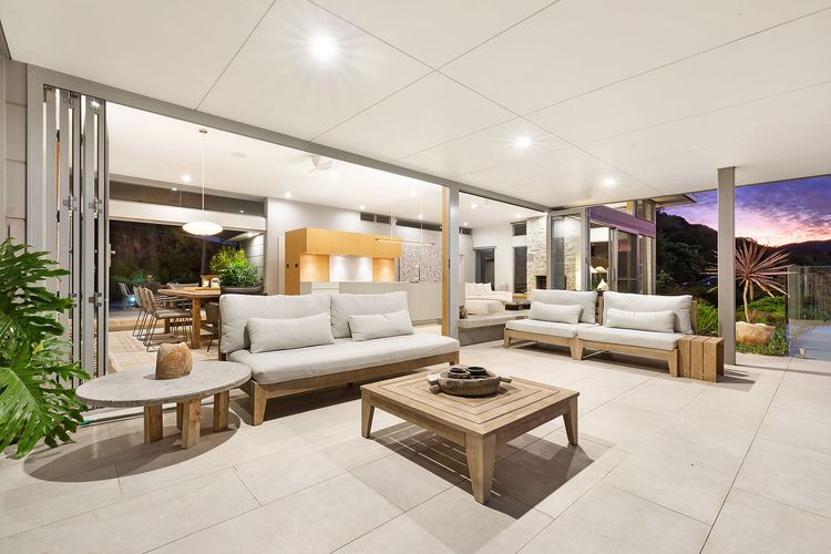 The Springs – architect-designed home with pool