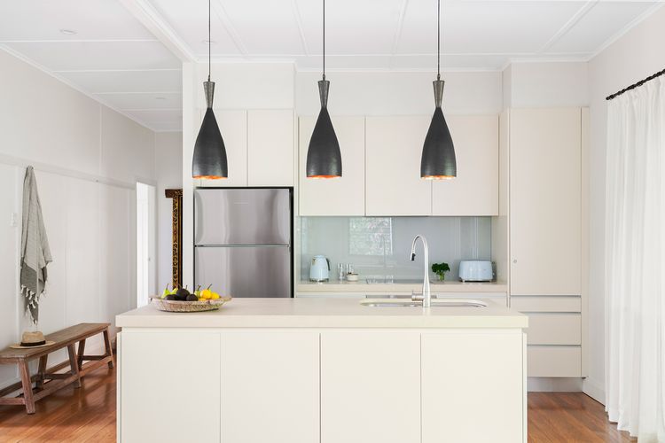 The White Rabbit – with studio & covered deck