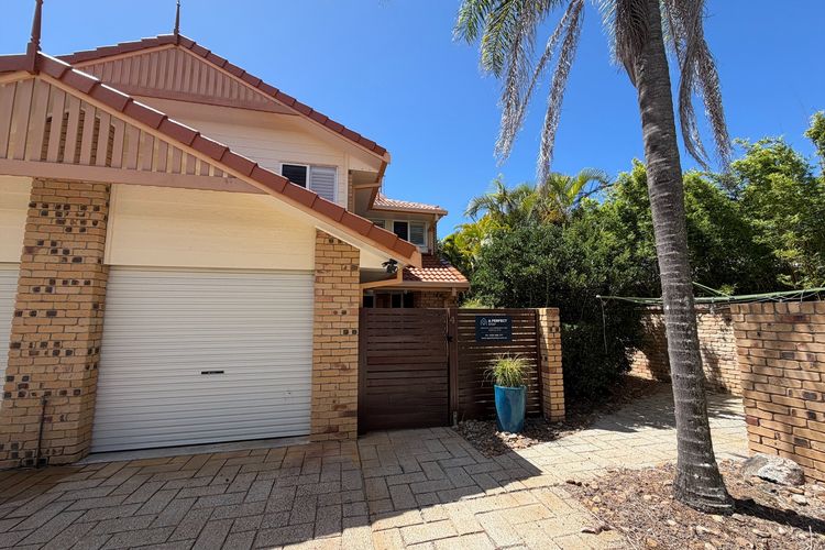 Tradewinds 4 – beachside 3 BR townhouse