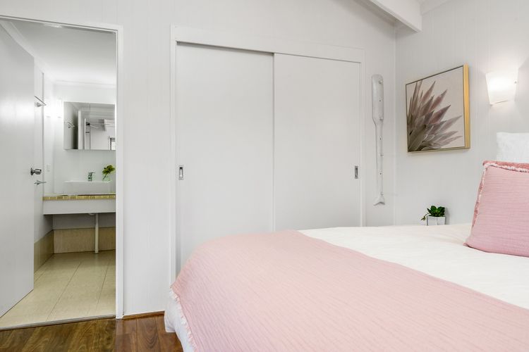 Twin Tallows – secluded couples retreat