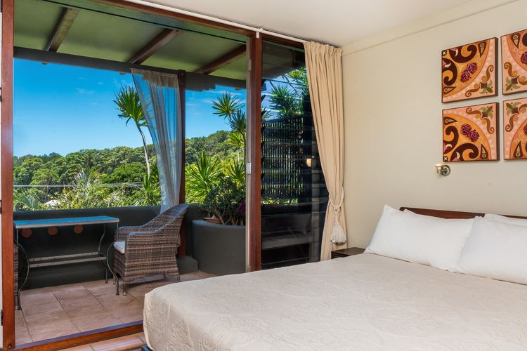 Wategos Retreats Studio – steps from the ocean