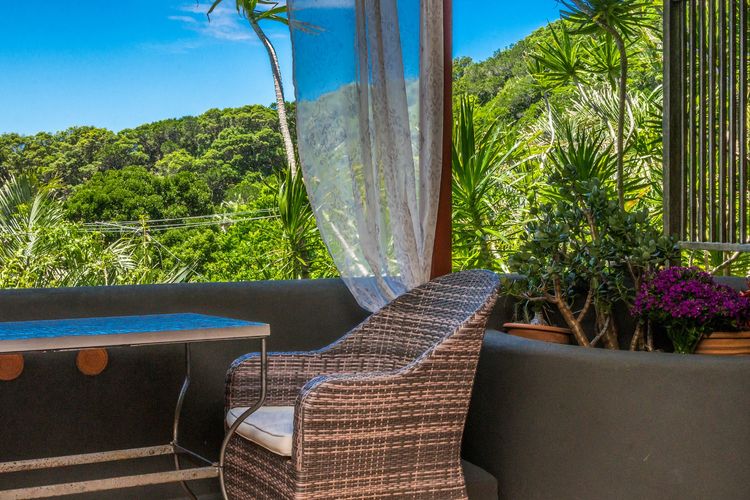Wategos Retreats Studio – steps from the ocean