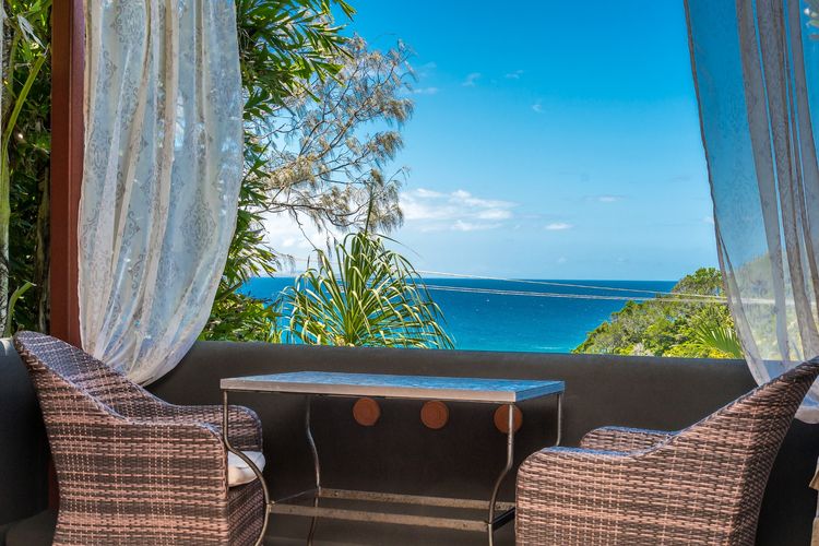 Wategos Retreats Studio – steps from the ocean