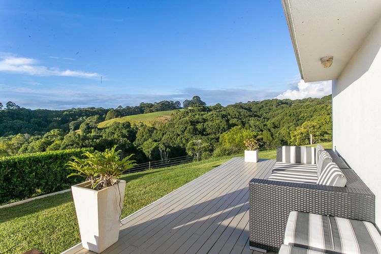 Byrons Brae – luxury hinterland estate with pool
