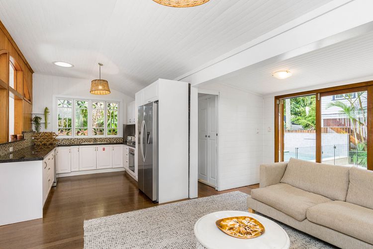 Starr Cottage – Quaint Cottage with a stunning pool – Close to everything Byron!